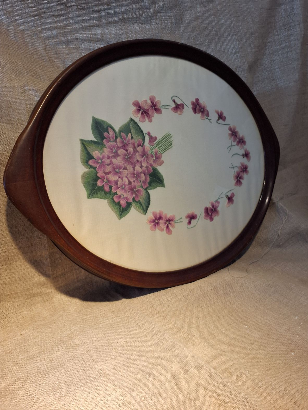 Oval antik bakke